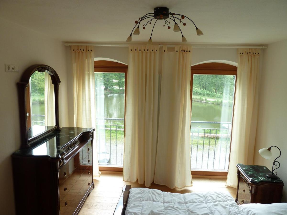 Ferienwohnungen am Büchlhof im Oberpfälzer Seenland Neunburg vorm Wald Exterior foto